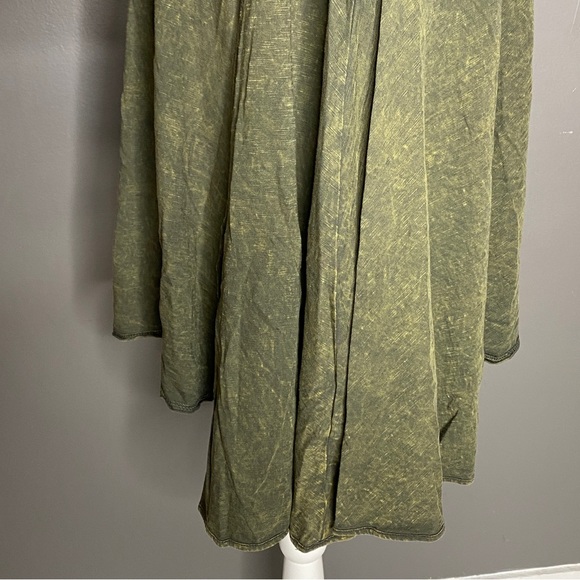 Altar'd State Long Sleeve Acid Wash Distressed Swing Mock Neck Top - Picture 7 of 12